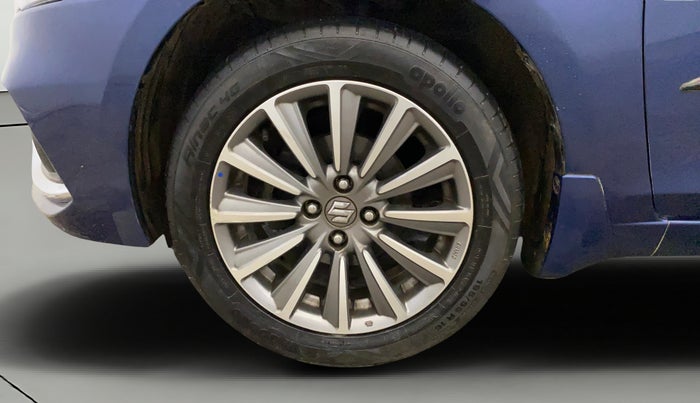 2019 Maruti Ciaz ALPHA  AT 1.5 SHVS PETROL, Petrol, Automatic, 90,128 km, Left Front Wheel