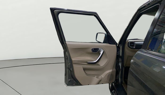 2022 Mahindra BOLERO NEO N10 R, Diesel, Manual, 62,993 km, LHS Front Door