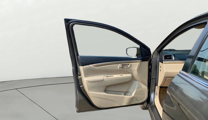 2019 Maruti Ciaz ALPHA 1.5 SHVS PETROL, Petrol, Manual, 96,651 km, LHS Front Door