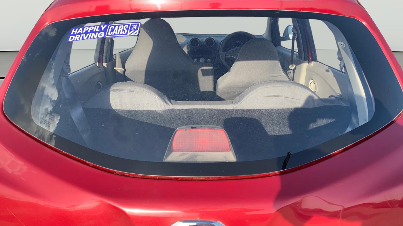 2014 Datsun Go T, Petrol, Manual, 77,725 km, Rear Windshield