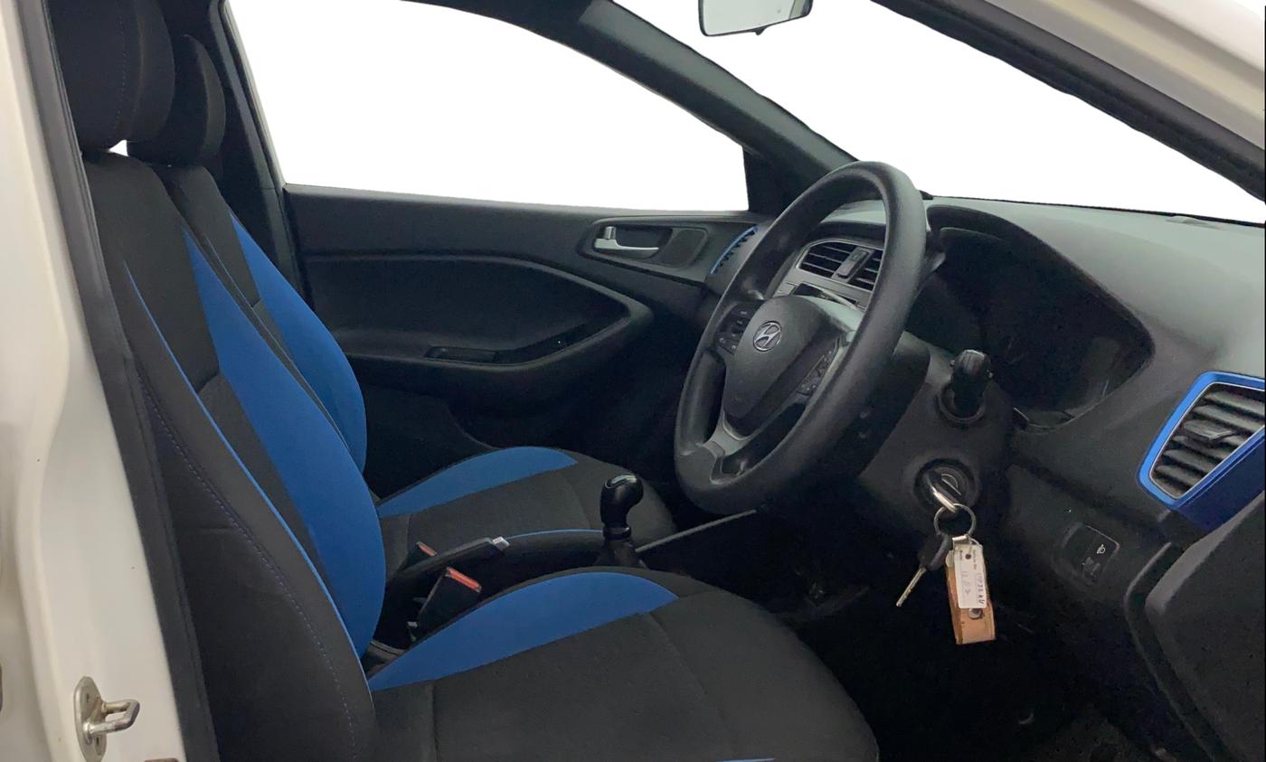 2019 Hyundai i20 Active 1.2 S, Petrol, Manual, 1,35,213 km, Right Side Front Door Cabin