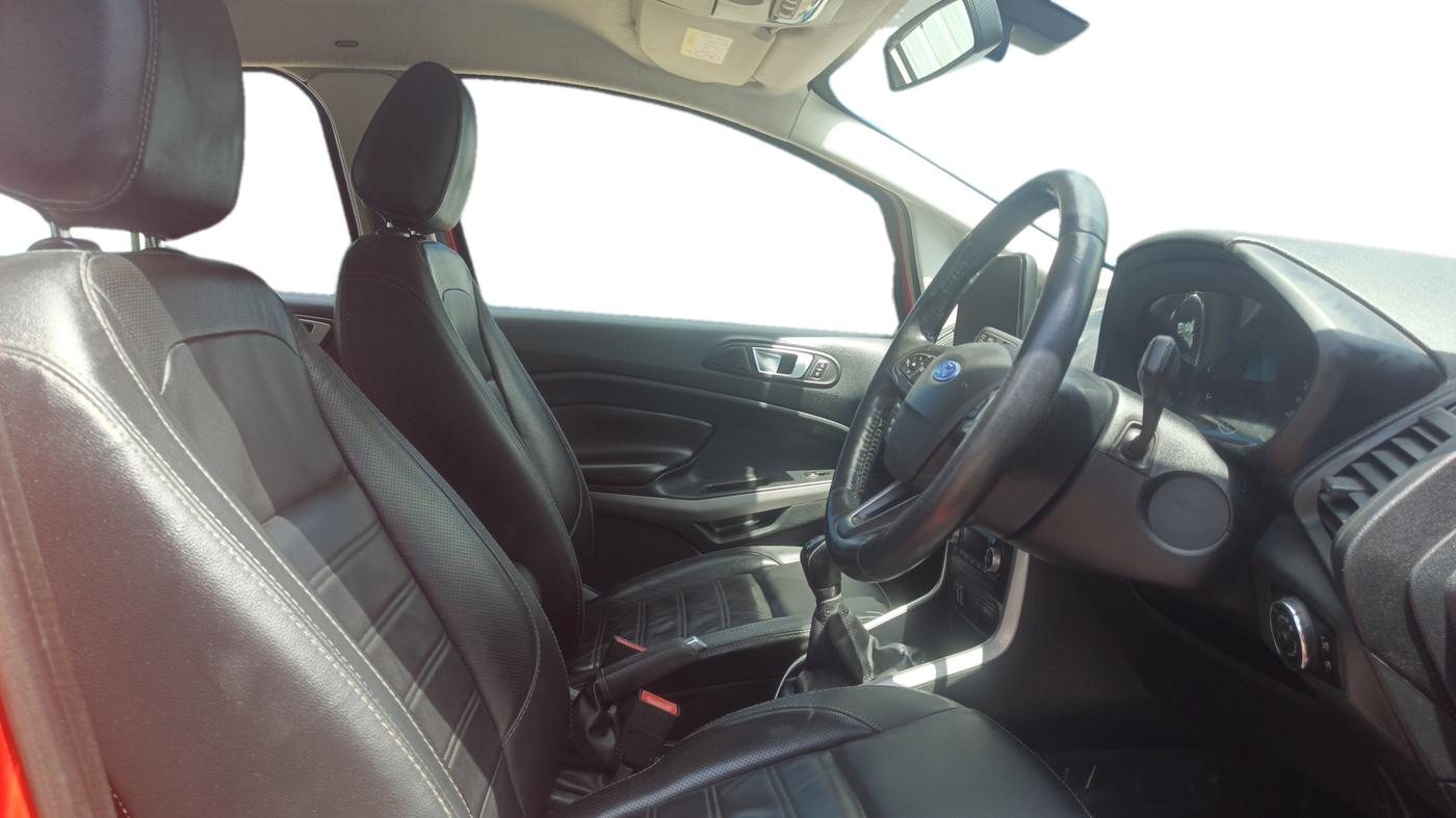2018 Ford Ecosport TITANIUM + 1.5L DIESEL, Diesel, Manual, 80,941 km, Right Side Front Door Cabin