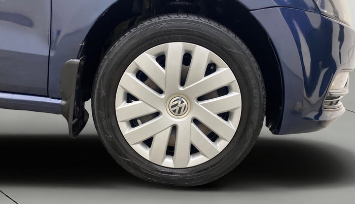 2015 Volkswagen Polo COMFORTLINE 1.5L, Diesel, Manual, 75,370 km, Right Front Wheel