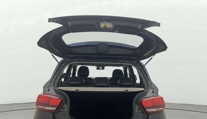 2016 Mahindra Kuv100 K6 5 STR, Petrol, Manual, 84,140 km, Boot Door Open