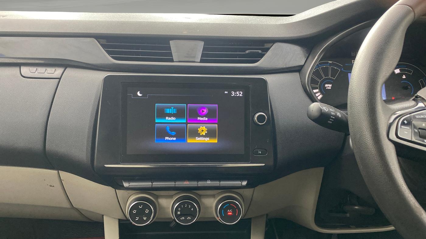 2022 Renault TRIBER RXT, Petrol, Manual, 1,02,055 km, Air Conditioner