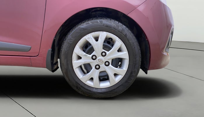2015 Hyundai Grand i10 SPORTZ 1.2 KAPPA VTVT, Petrol, Manual, 94,438 km, Right Front Wheel