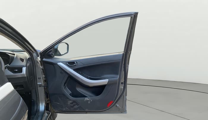 2023 Tata NEXON XM PLUS SUNROOF PETROL, Petrol, Manual, 85,759 km, RHS Front Door