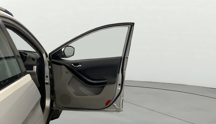 2019 Tata NEXON XZ PETROL, Petrol, Manual, 22,002 km, RHS Front Door