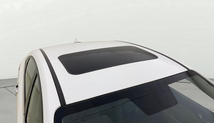 2022 Hyundai Verna SX 1.5 VTVT, Petrol, Manual, 76,406 km, Roof