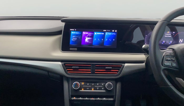 2022 Mahindra XUV700 AX 5 P MT 7 STR, Petrol, Manual, 32,954 km, Air Conditioner