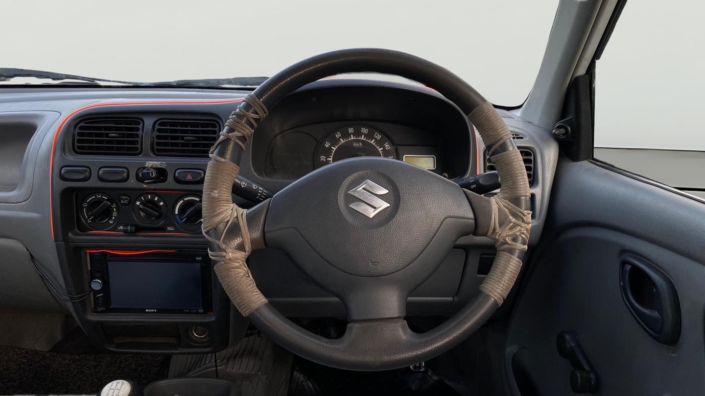 2013 Maruti Alto K10 LXI, CNG, Manual, 99,331 km, Steering Wheel Close Up