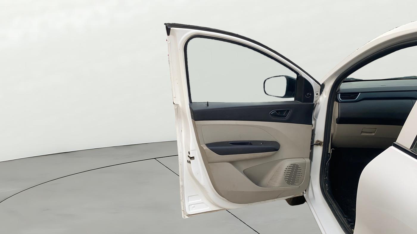 2022 Renault TRIBER RXL MT, CNG, Manual, 51,509 km, LHS Front Door