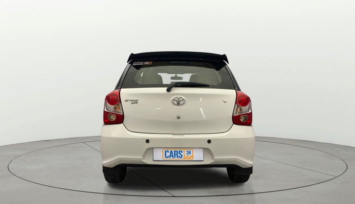 2019 Toyota Etios Liva V DUAL TONE, Petrol, Manual, 35,718 km, Back/Rear