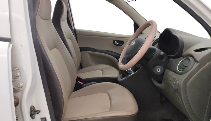 2015 Hyundai i10 SPORTZ 1.1, Petrol, Manual, 23,803 km, Right Side Front Door Cabin