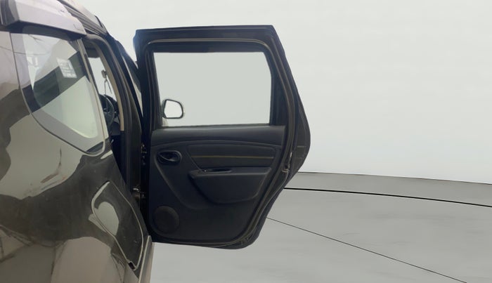 2017 Renault Duster 110 PS RXS SANDSTORM EDITION DIESEL, Diesel, Manual, 55,521 km, RHS Rear Door