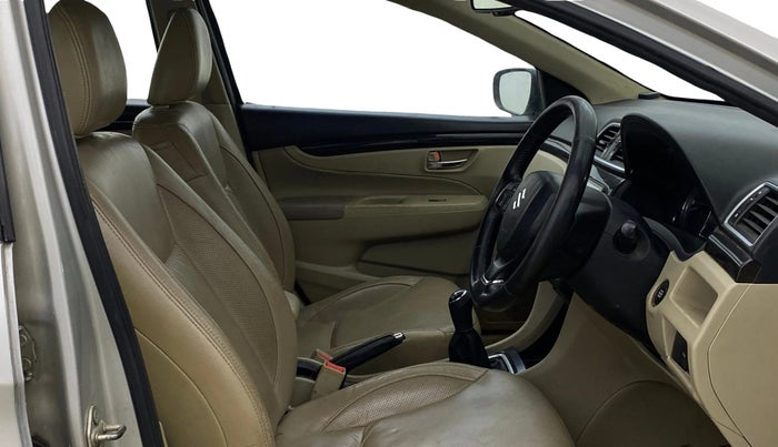 2015 Maruti Ciaz ZXI, Petrol, Manual, 70,857 km, Right Side Front Door Cabin