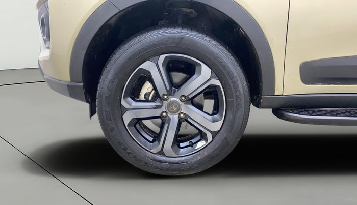 2023 Tata NEXON XZ PLUS (LUXURY) KAZIRANGA PETROL, Petrol, Manual, 20,796 km, Left Front Wheel