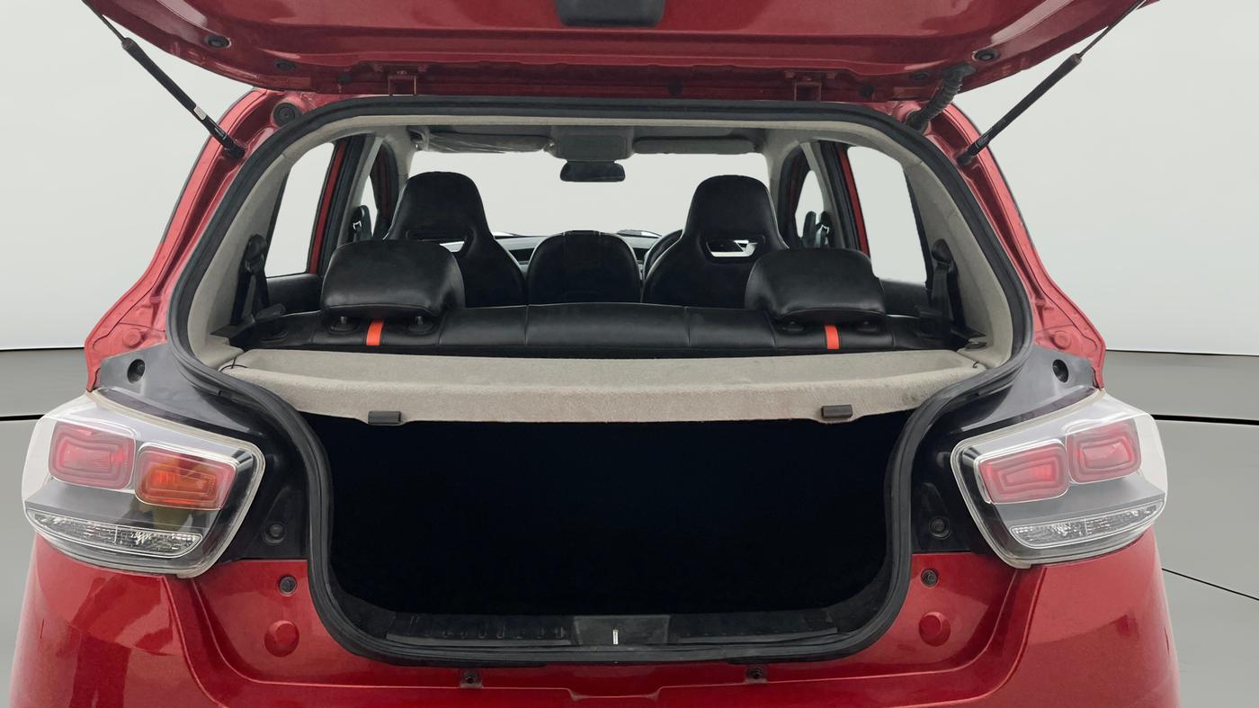 2017 Mahindra KUV 100 NXT K8 P 6 STR, Petrol, Manual, 23,904 km, Boot Open Zoomed View