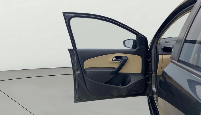 2017 Volkswagen Polo HIGHLINE1.5L, Diesel, Manual, 96,934 km, LHS Front Door