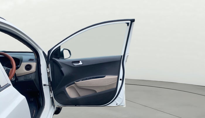 2017 Hyundai Grand i10 SPORTZ (O) 1.2 KAPPA VTVT, Petrol, Manual, 67,512 km, RHS Front Door