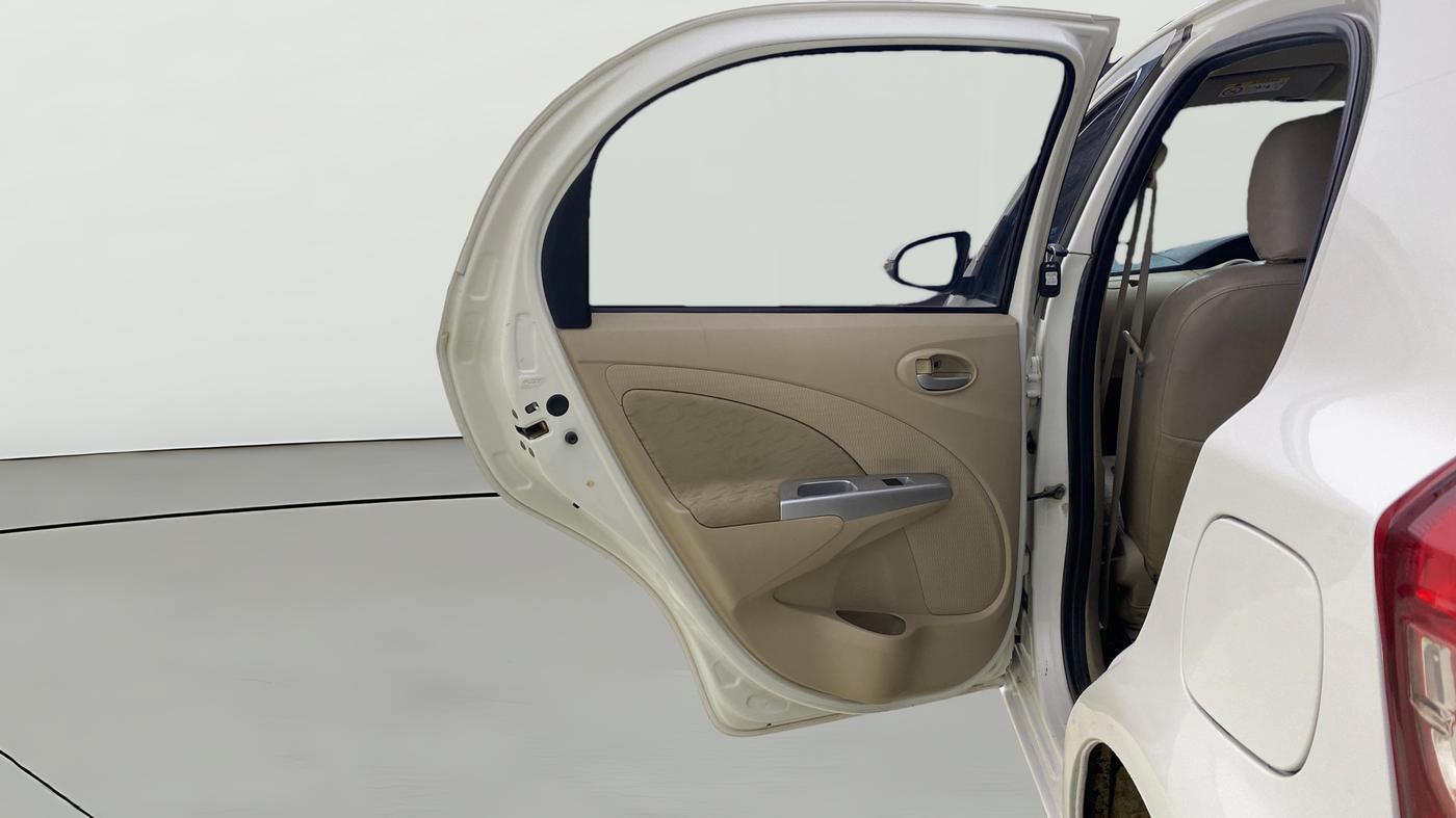 2019 Toyota Etios Liva V, CNG, Manual, 88,857 km, LHS Rear Door