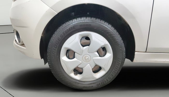 2018 Tata Tiago XZ PETROL, Petrol, Manual, 73,906 km, Left Front Wheel