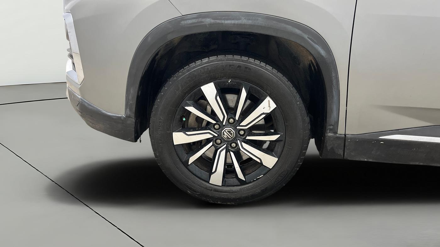 2020 MG HECTOR SHARP HYBRID 1.5 PETROL, Petrol, Manual, 78,999 km, Left Front Wheel