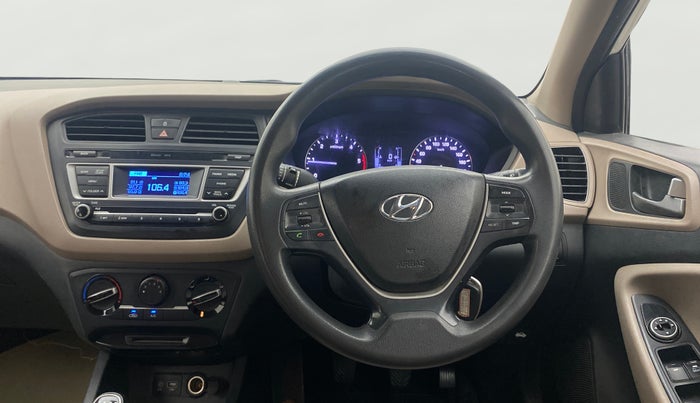 2016 Hyundai Elite i20 MAGNA 1.4 CRDI, Diesel, Manual, 1,12,140 km, Steering Wheel Close Up