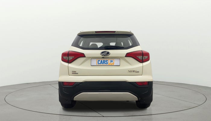 2019 Mahindra XUV300 W8 (O) 1.5 DIESEL AMT, Diesel, Automatic, 1,23,093 km, Back/Rear