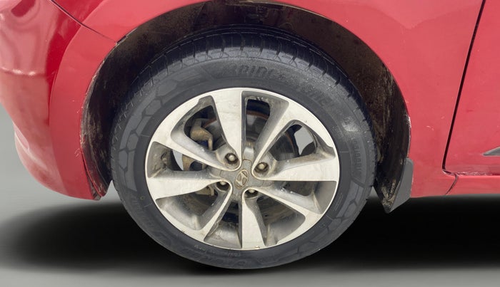 2015 Hyundai Elite i20 SPORTZ 1.4 (O) CRDI, Diesel, Manual, 71,812 km, Left Front Wheel