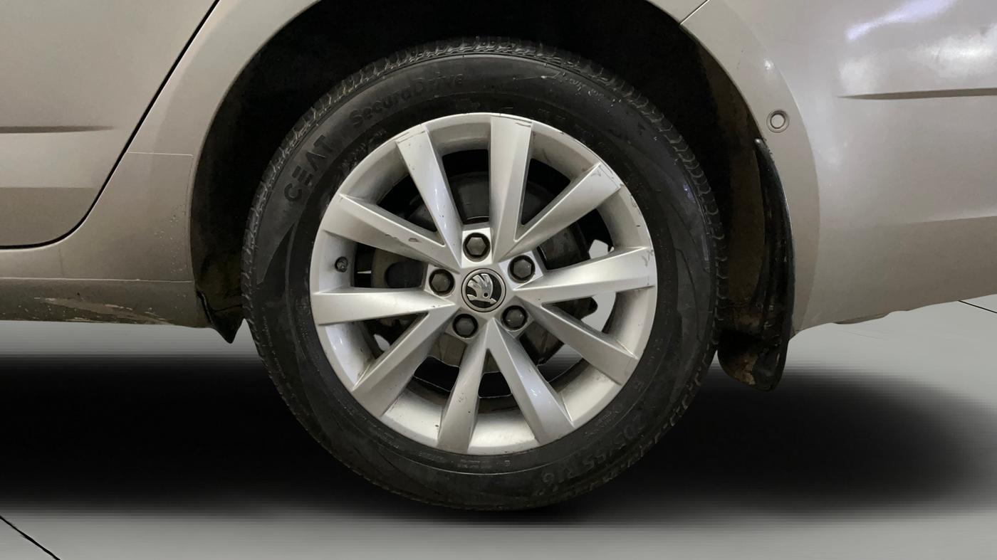 2019 Skoda Octavia L&K 1.8 TSI AT, Petrol, Automatic, 86,649 km, Left Rear Wheel