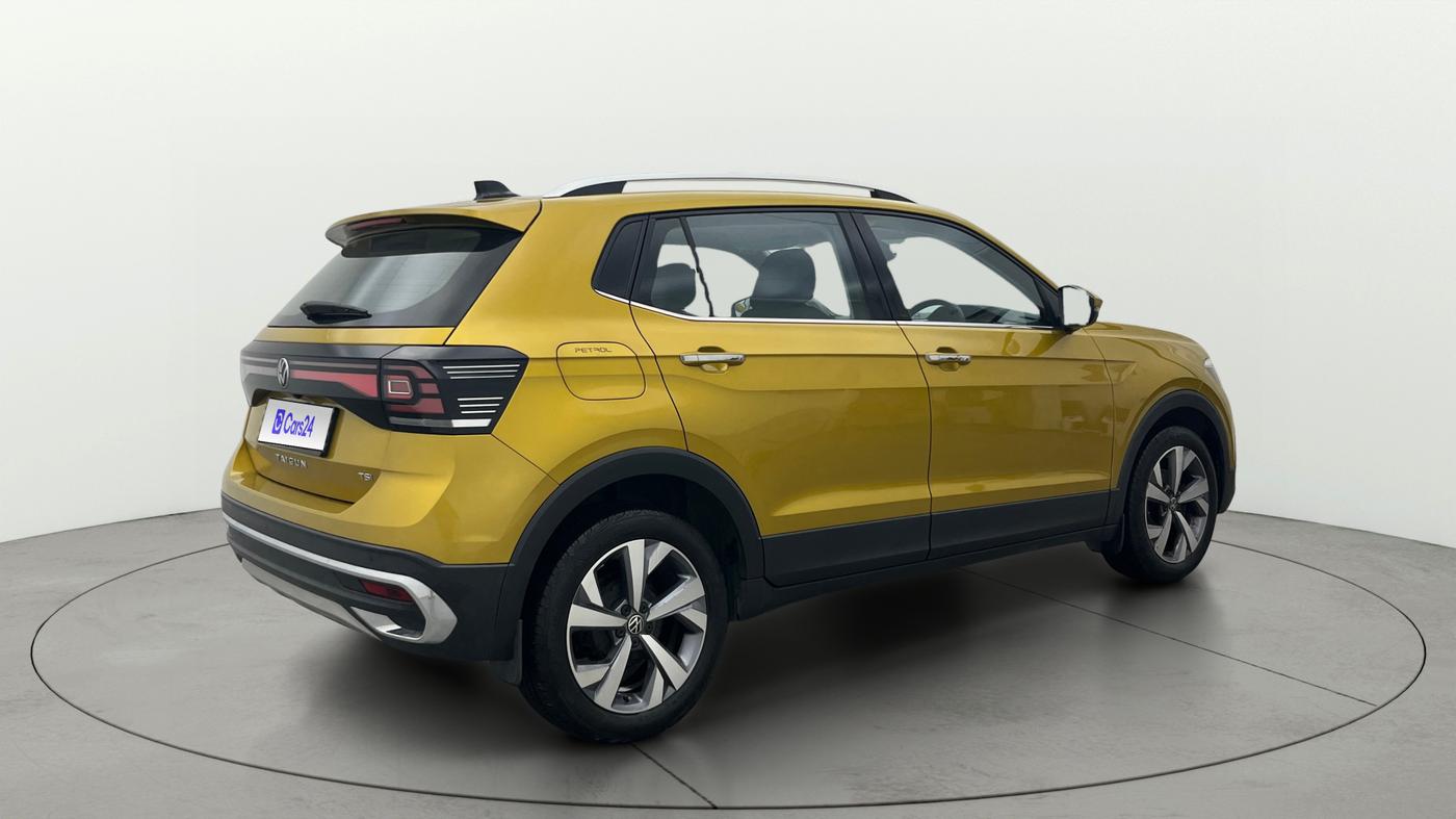 2022 Volkswagen TAIGUN TOPLINE 1.0 TSI AT, Petrol, Automatic, 27,592 km, Right Back Diagonal