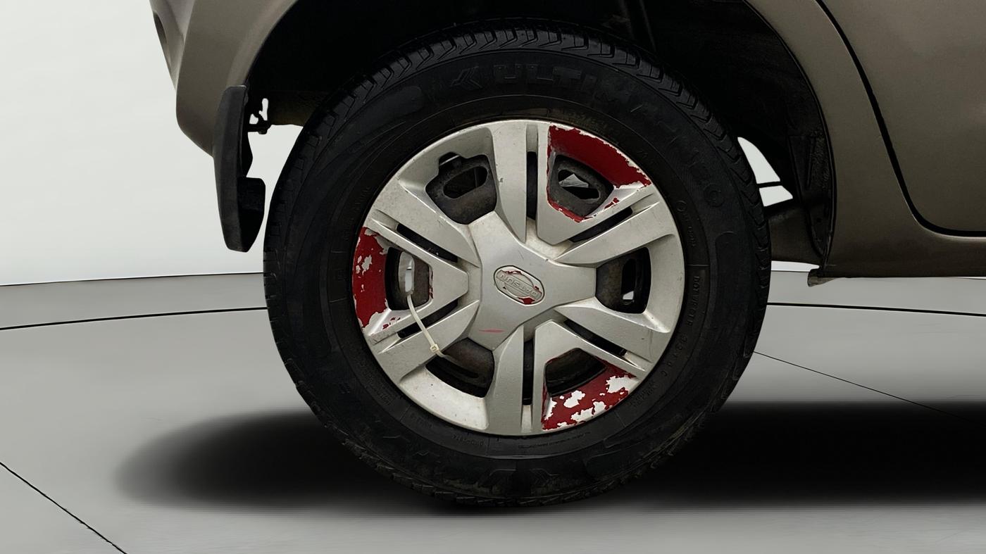 2016 Datsun Redi Go T (O), Petrol, Manual, 42,218 km, Right Rear Wheel