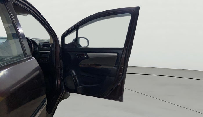 2017 Maruti Ertiga VDI SHVS, Diesel, Manual, 69,303 km, RHS Front Door