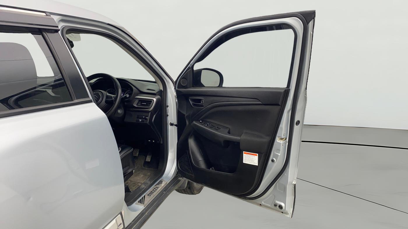 2024 Maruti BREZZA VXI S-CNG, CNG, Manual, 29,470 km, RHS Front Door