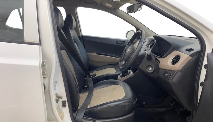 2019 Hyundai Grand i10 MAGNA 1.2 KAPPA VTVT, CNG, Manual, 1,12,058 km, Right Side Front Door Cabin