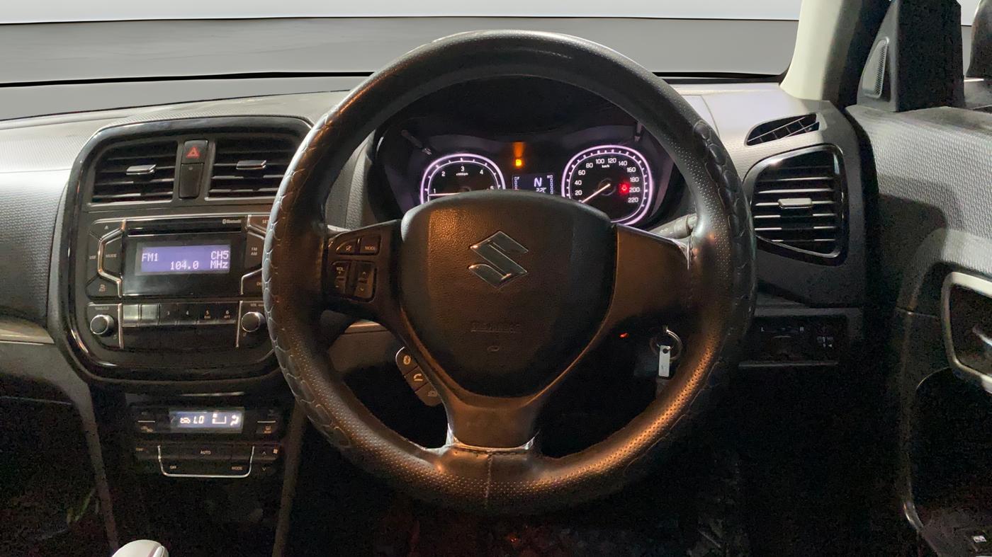 2019 Maruti Vitara Brezza ZDI AMT, Diesel, Automatic, 57,090 km, Steering Wheel Close Up