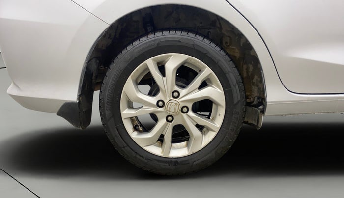 2018 Honda Amaze 1.5L I-DTEC V, Diesel, Manual, 1,31,503 km, Right Rear Wheel