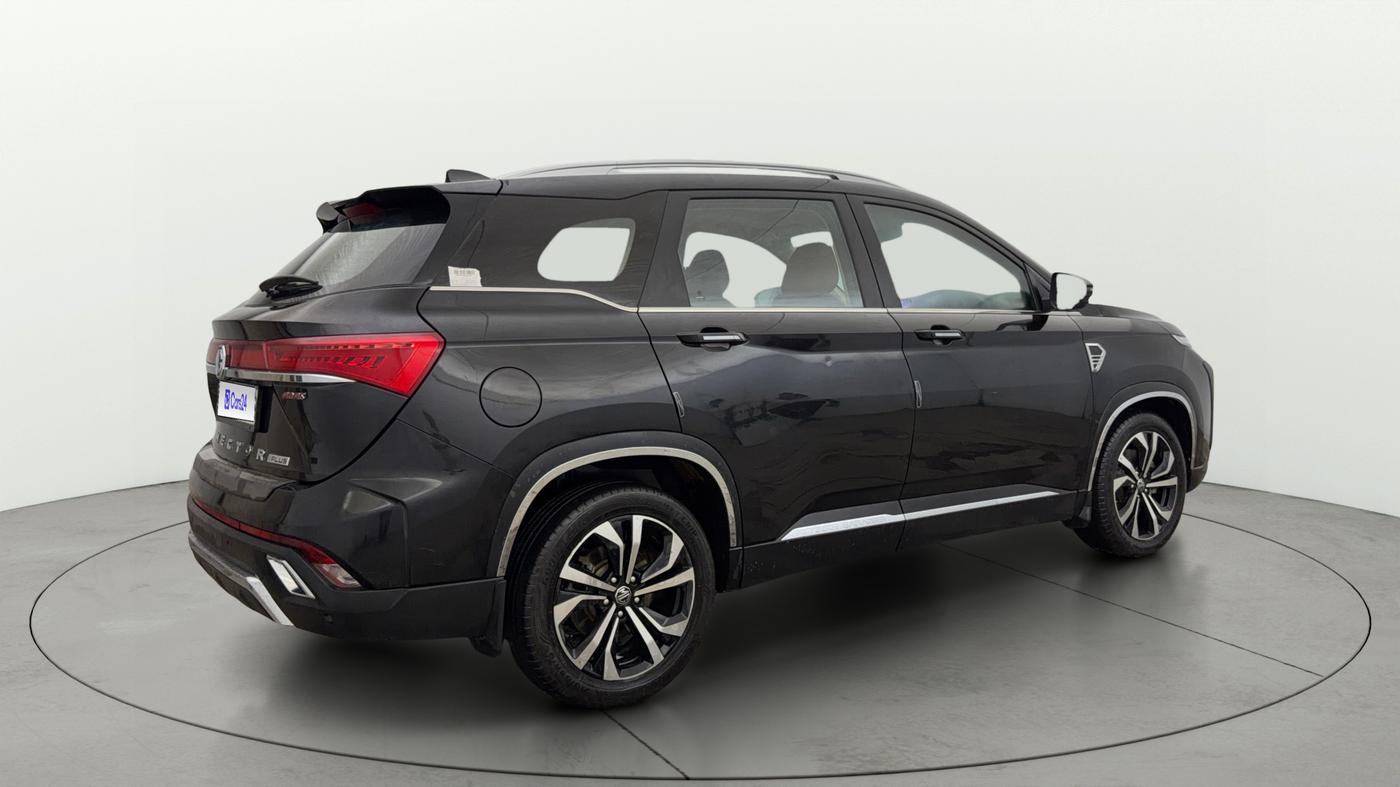 2023 MG HECTOR PLUS SAVVY PRO 1.5 TURBO CVT 7 STR, Petrol, Automatic, 40,537 km, Right Back Diagonal