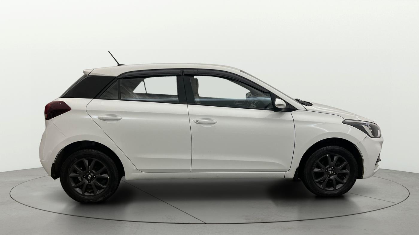 2020 Hyundai Elite i20 SPORTZ PLUS 1.2, Petrol, Manual, 59,631 km, Right Side View