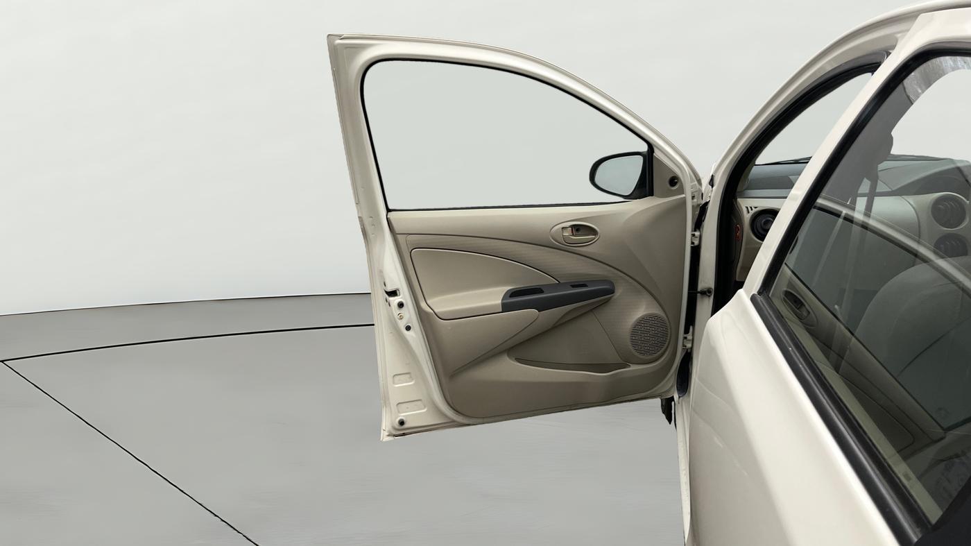 2016 Toyota Etios G, Petrol, Manual, 27,162 km, LHS Front Door