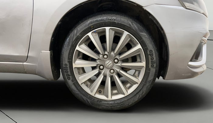 2019 Maruti Ciaz ALPHA  AT 1.5 SHVS PETROL, Petrol, Automatic, 39,361 km, Right Front Wheel