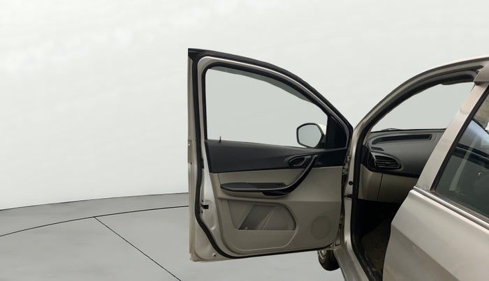 2018 Tata Tiago XT PETROL, Petrol, Manual, 54,178 km, LHS Front Door