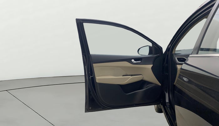 2017 Hyundai Verna 1.6 VTVT SX, Petrol, Manual, 21,249 km, LHS Front Door