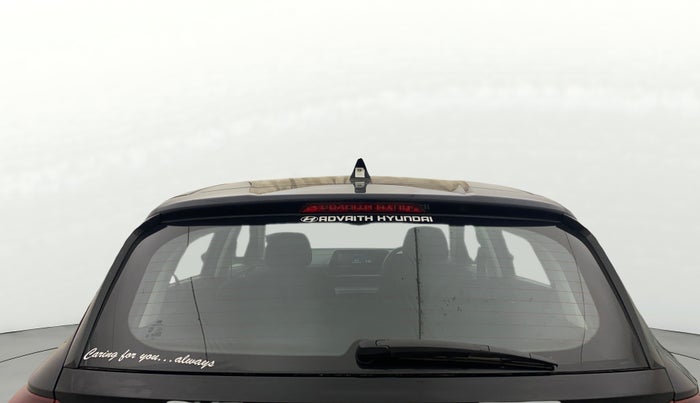 2022 Hyundai NEW I20 ASTA (O) 1.2 MT, Petrol, Manual, 27,538 km, Rear Windshield