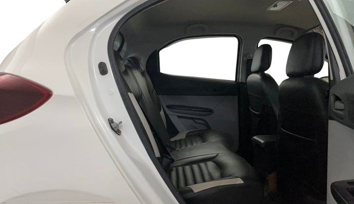 2024 Tata Tiago XT CNG, CNG, Manual, 44,879 km, Right Side Rear Door Cabin