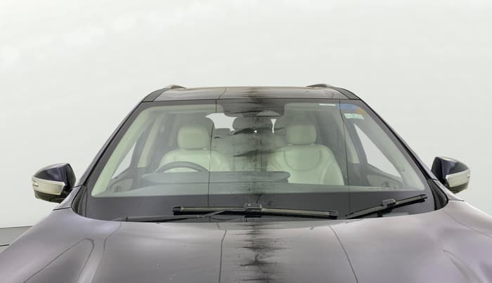 2023 Mahindra XUV700 AX 7 LUXURY P AT 7 STR, Petrol, Automatic, 24,791 km, Front Windshield