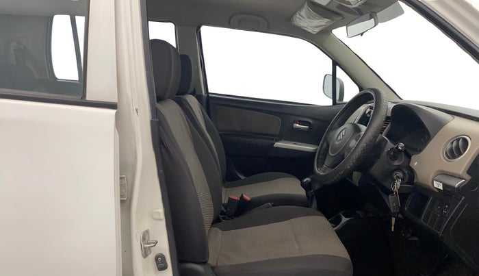 2013 Maruti Wagon R 1.0 LXI, Petrol, Manual, 39,024 km, Right Side Front Door Cabin