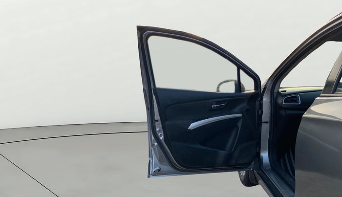 2015 Maruti S Cross ZETA 1.3, Diesel, Manual, 1,06,061 km, LHS Front Door