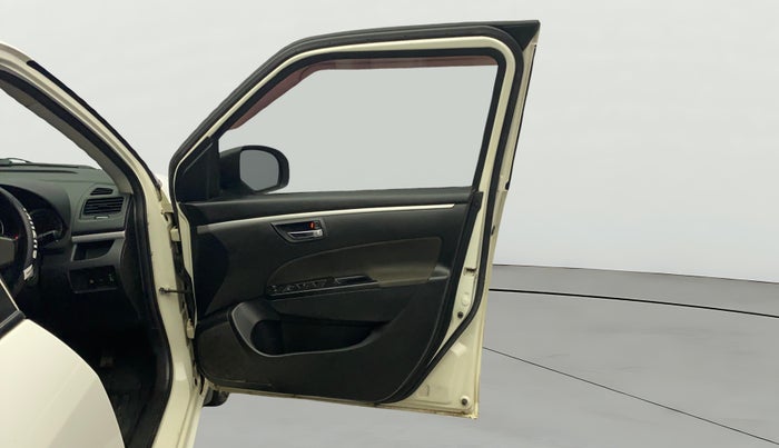 2014 Maruti Swift VXI, Petrol, Manual, 37,134 km, RHS Front Door